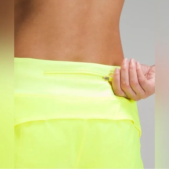 Lululemon speed up low rise  lined short 2.5” SZ 8 Women's Neon Green Shorts - Picture 5 of 10